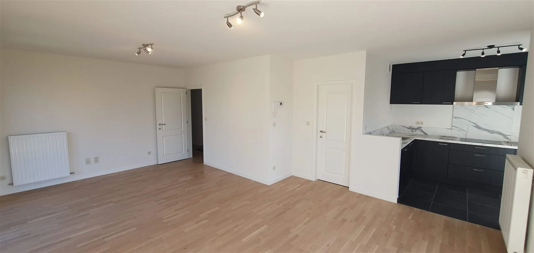 Appartement À Louer - 2930 BRASSCHAAT BE Image 5